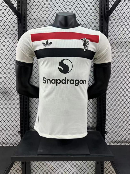 Manchester United 24/25 Third Football Shirt