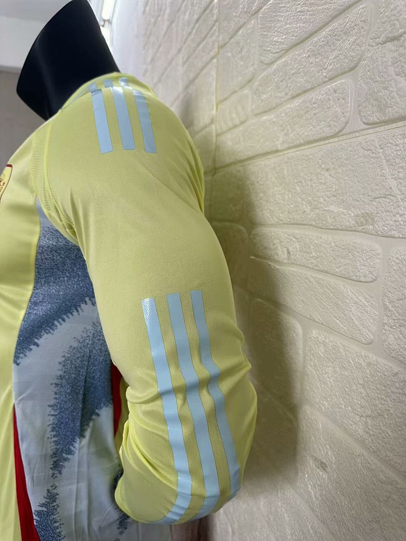 Spain 24/25 Away Long Sleeve Football Shirt
