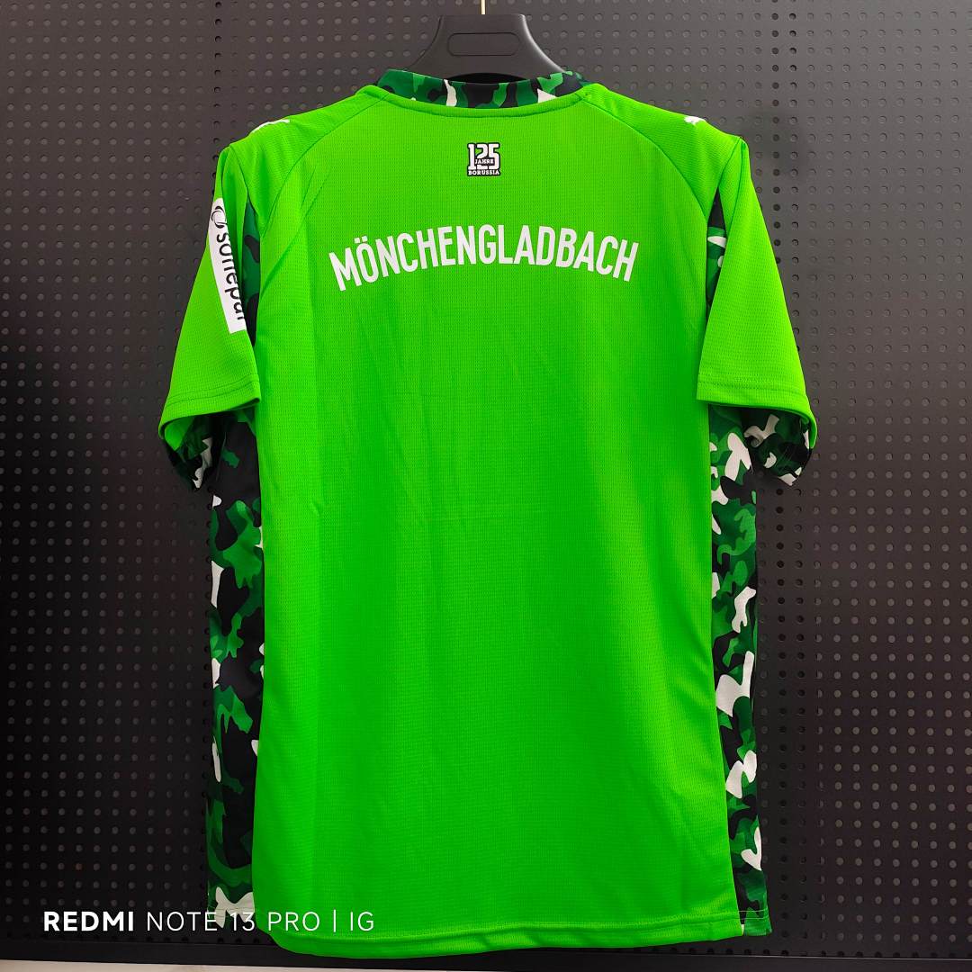 Borussia Mönchengladbach 25/26 Away Green Football Shirt