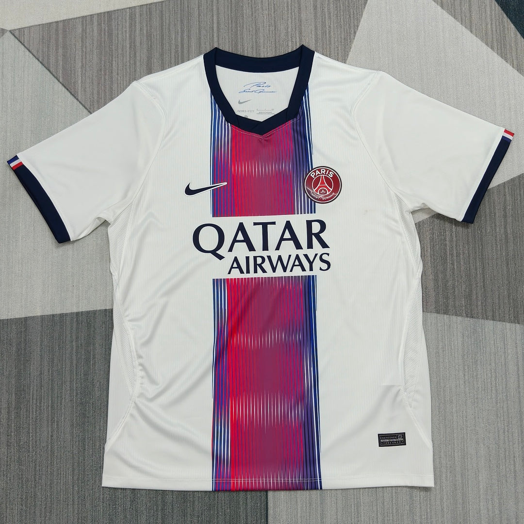 Paris Saint-Germain 26/27 Away Football Shirt