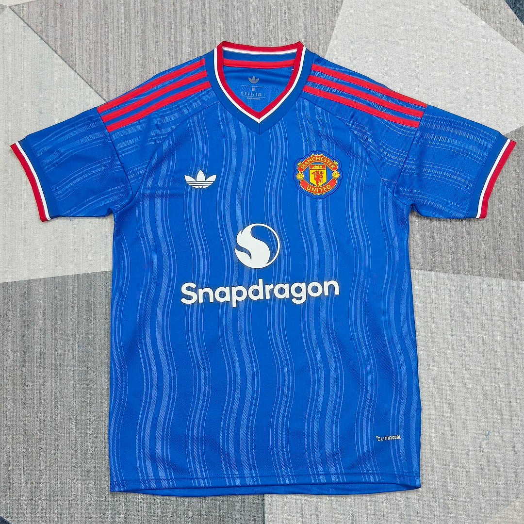Manchester United 26/27 Away Football Shirt