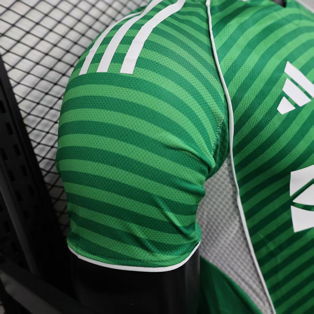 Newcastle United 25/26 Away Football Shirt
