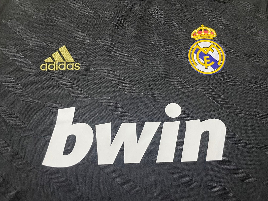 Real Madrid 11/12 Long Sleeve Football Shirt