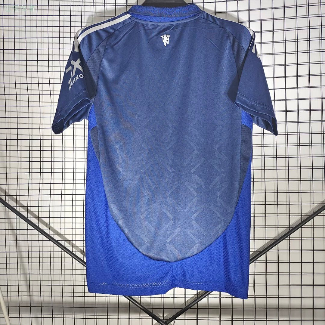 Manchester United 24/25 Away Football Shirt