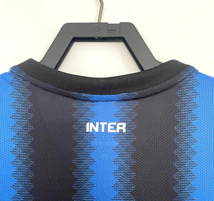 Inter Milan 10/11 Home Football Shirt