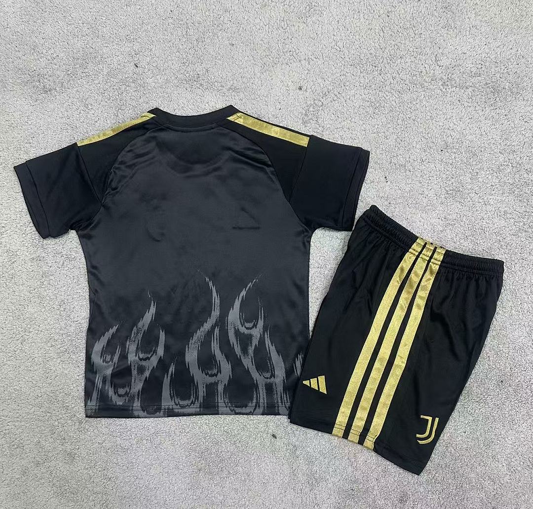Juventus 26/27 Third Football Shirt