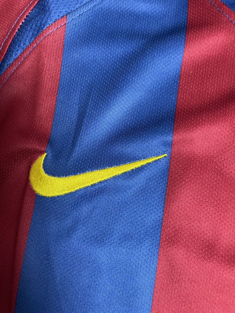 Barcelona 05/06 Long Sleeve Football Shirt