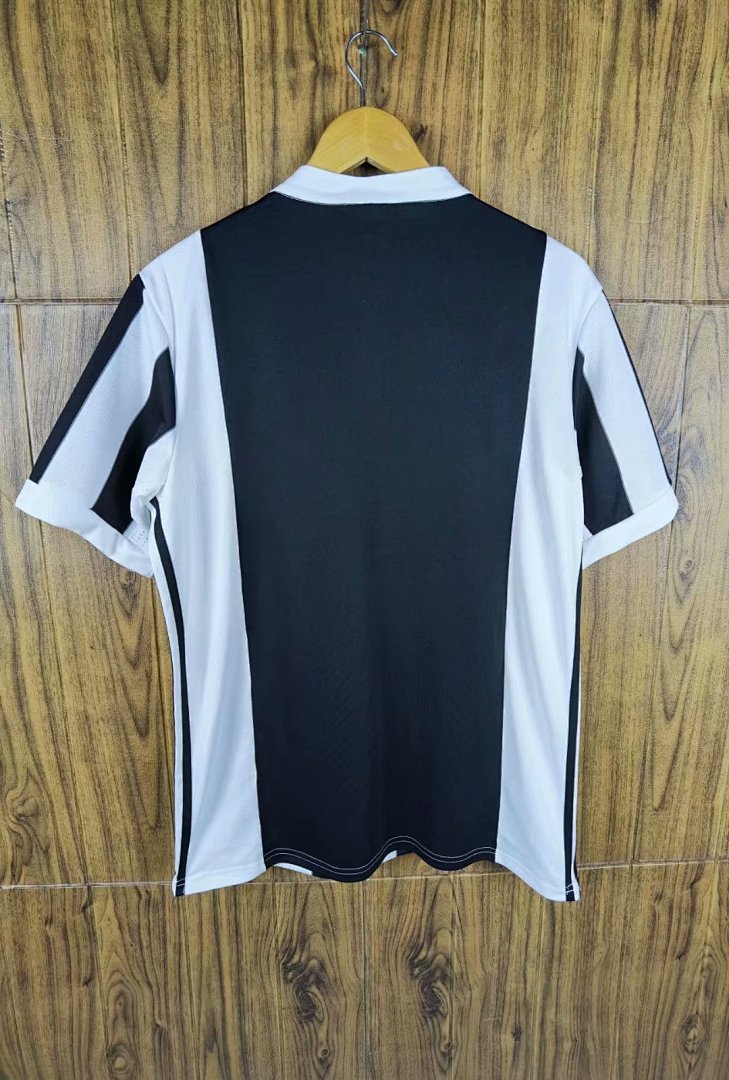 Juventus 17/18 Home Football Shirt