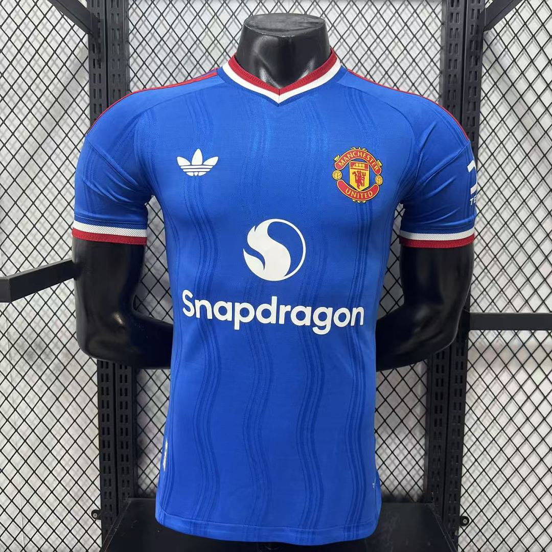 Manchester United 26/27 Away Football Shirt