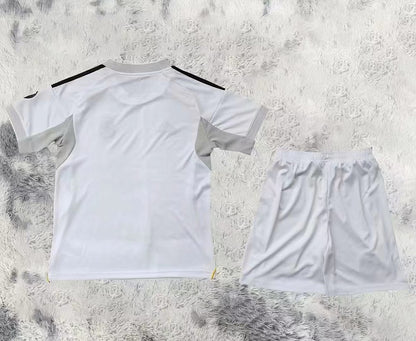 Kids Real Madrid 25/26 Home Football Shirt