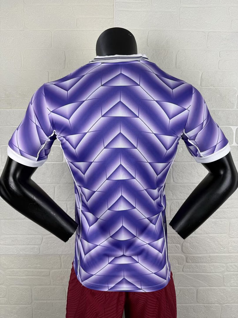 Retro Real Madrid 25/26 Special Edition Football Shirt