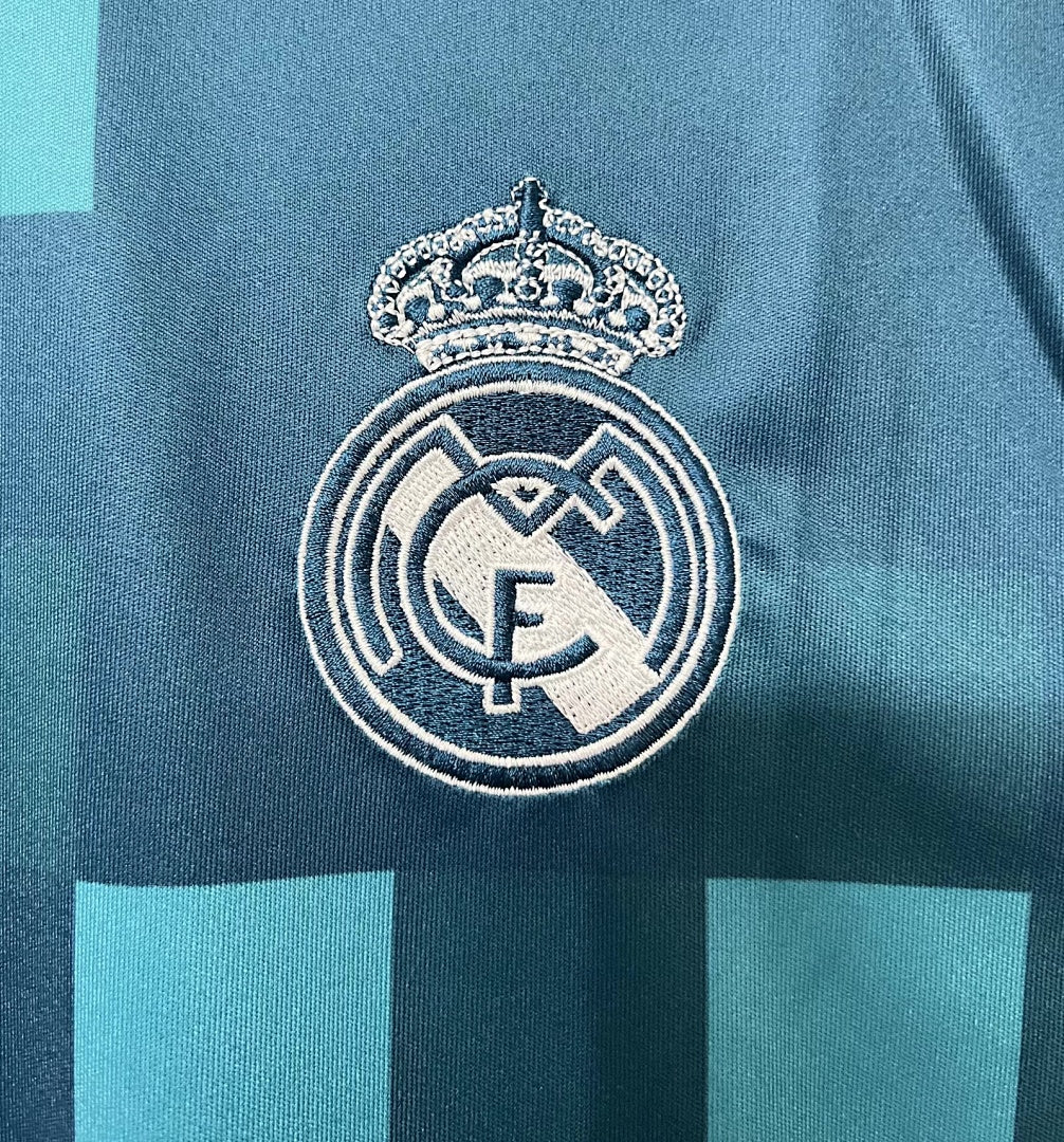 Real Madrid 17/18 Third Football Shirt