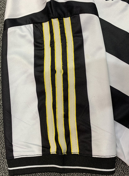 Newcastle United 97/99 Home Football Shirt