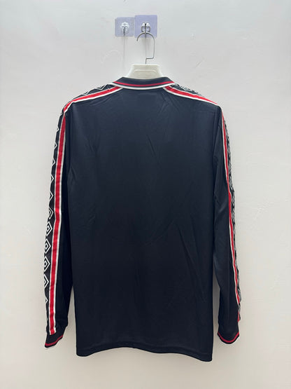 Manchester United 98/99 Black Long Sleeve Football Shirt