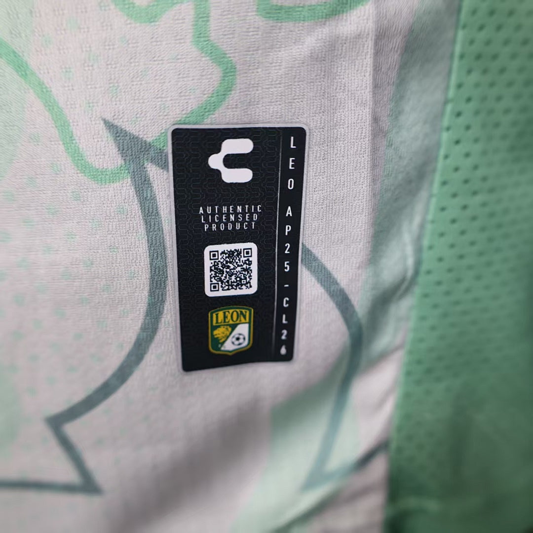 León 25/26 Away Football Shirt