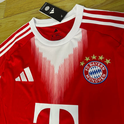 Bayern Munich 25/26 Home Football Shirt