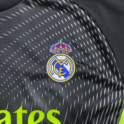 Real Madrid 25/26 Goalkeeper Black/Grey Football Shirt