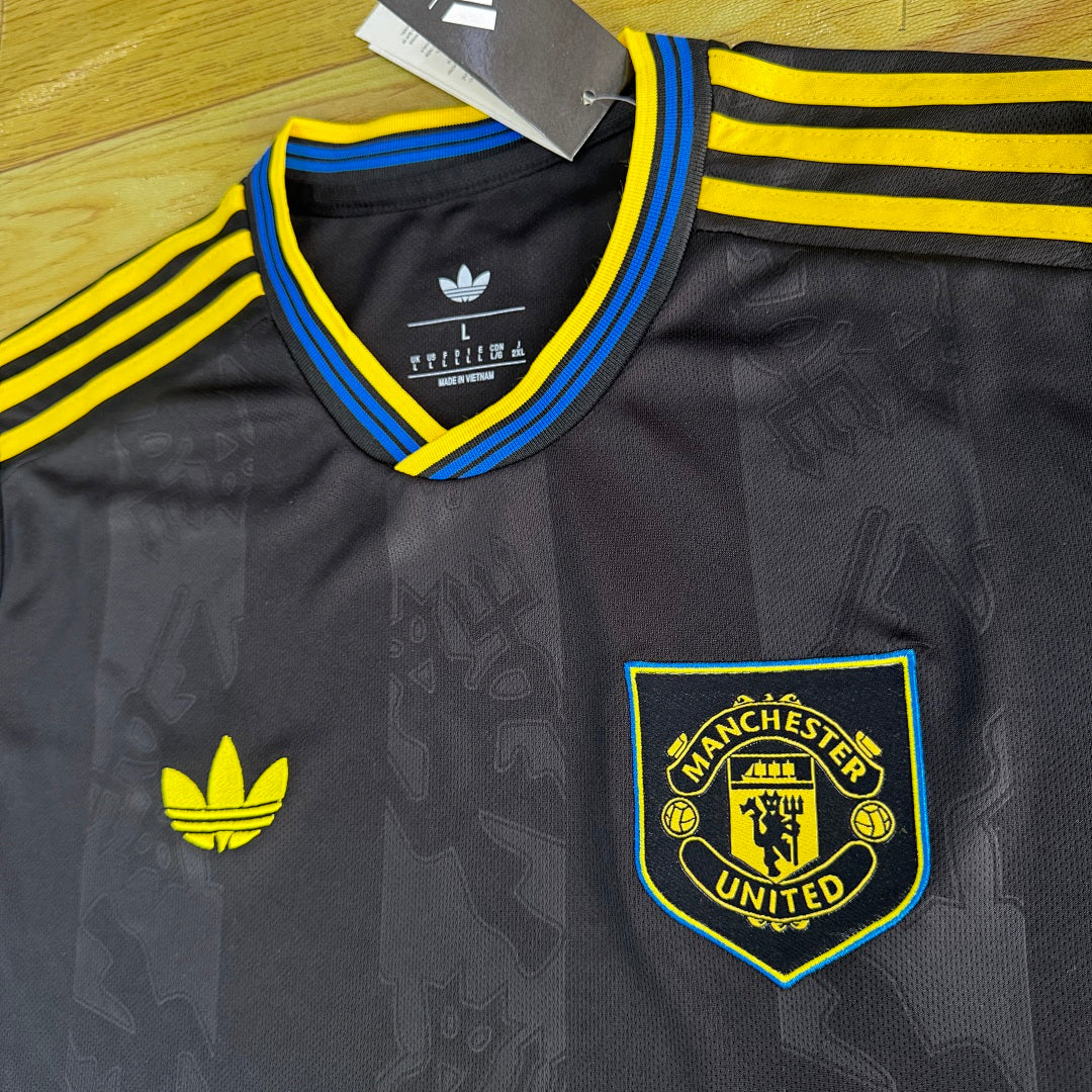 Manchester United 25/26 Third Football Shirt