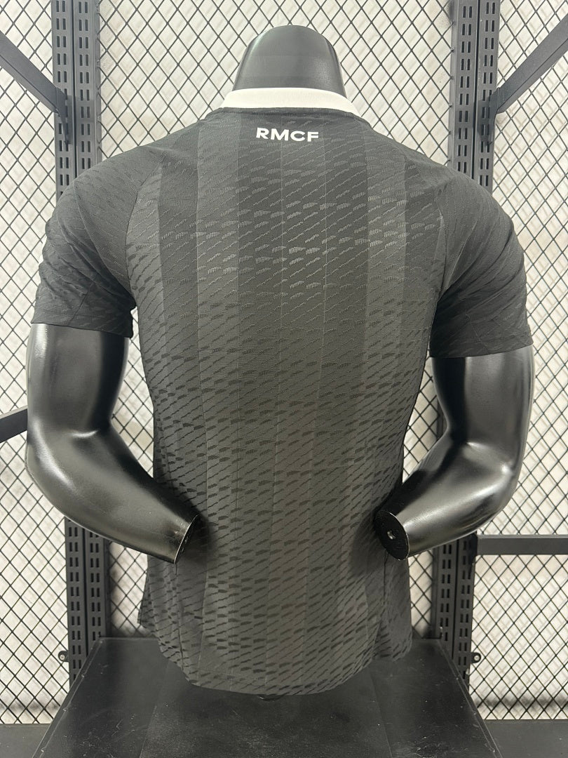 Real Madrid 25/26 Goalkeeper Football Shirt