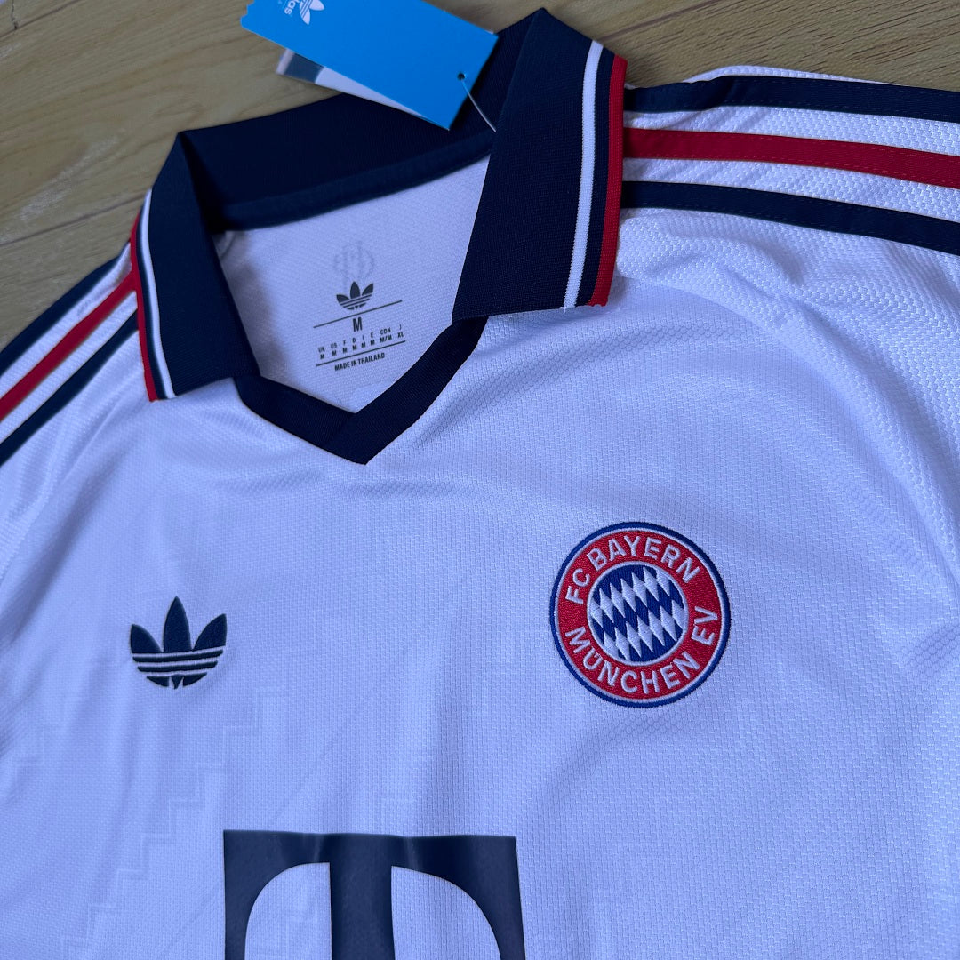 Bayern Munich 26/27 Away Football Shirt