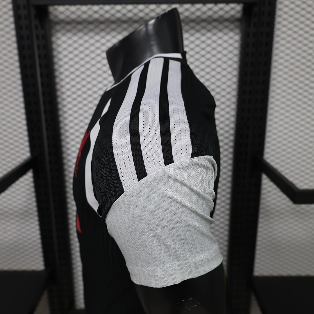 Liverpool 26/27 Training Shirt