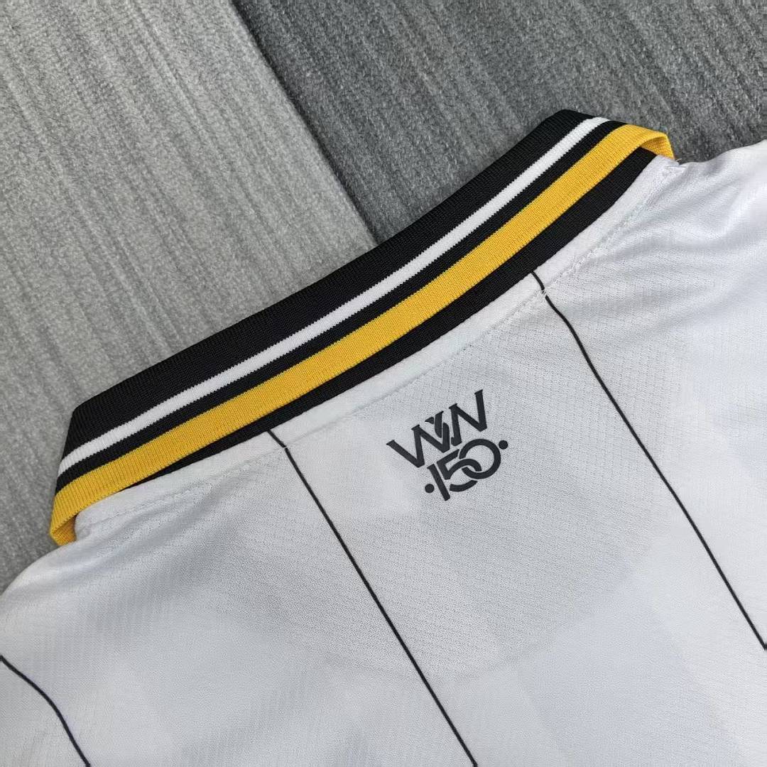 Wolverhampton Wanderers 26/27 Away Football Shirt