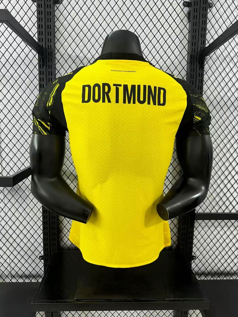 Borussia Dortmund 25/26 Home Football Shirt