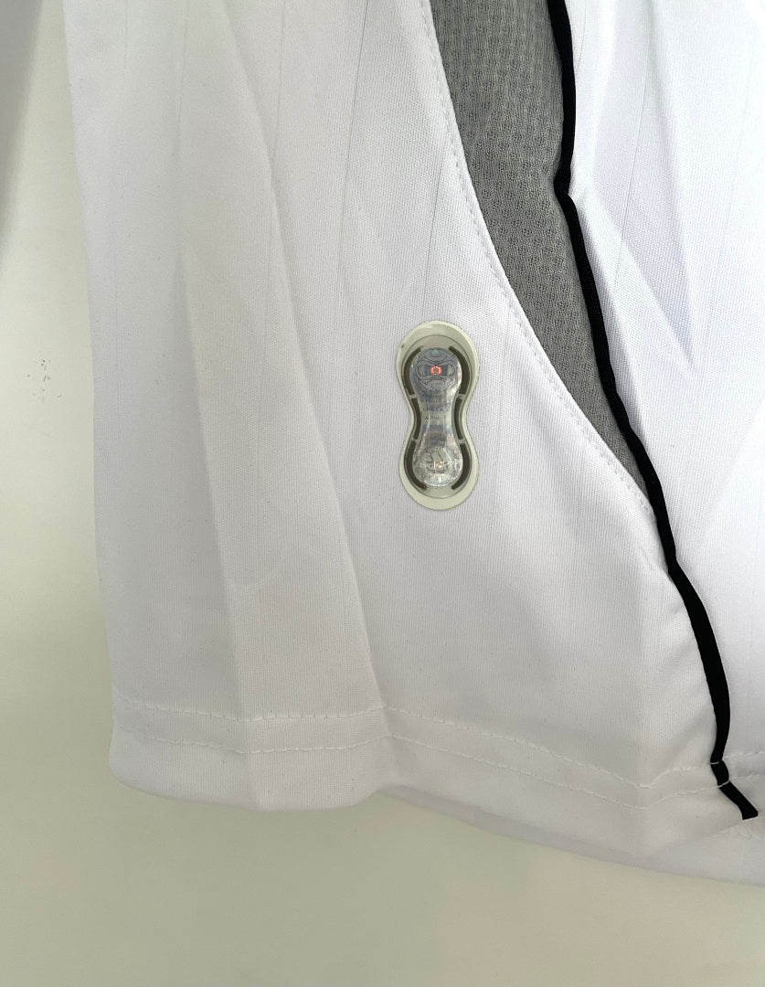 Real Madrid 06/07 Home Long Sleeve Football Shirt