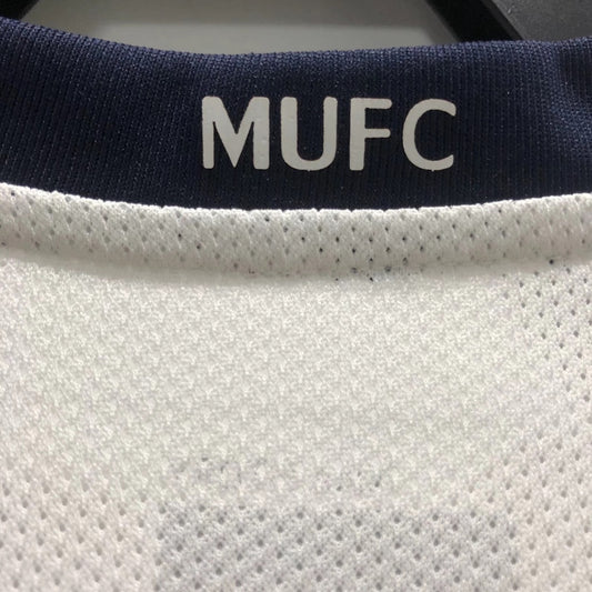 Manchester United 08/09 Away Football Shirt