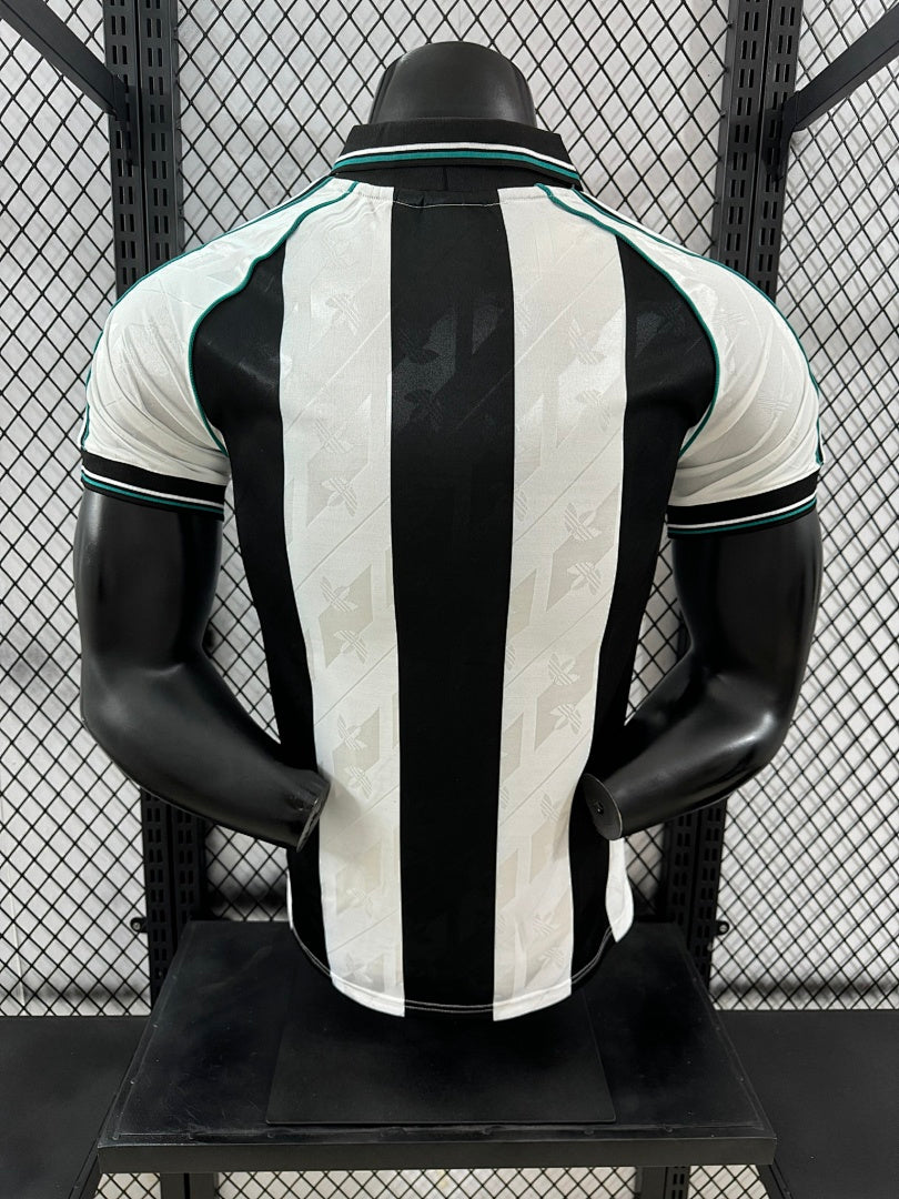 Retro Newcastle United 24/25 Football Shirt