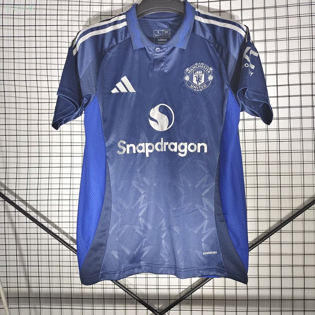 Manchester United 24/25 Away Football Shirt