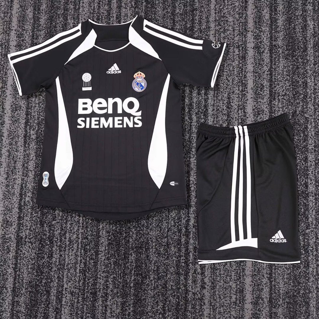 Real Madrid 06/07 Third Football Shirt