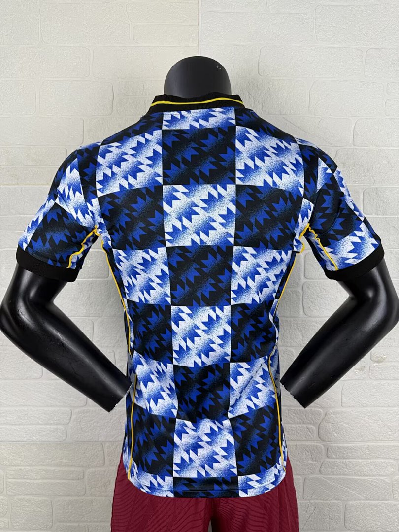 Retro Manchester United 25/26 Special Edition Football Shirt