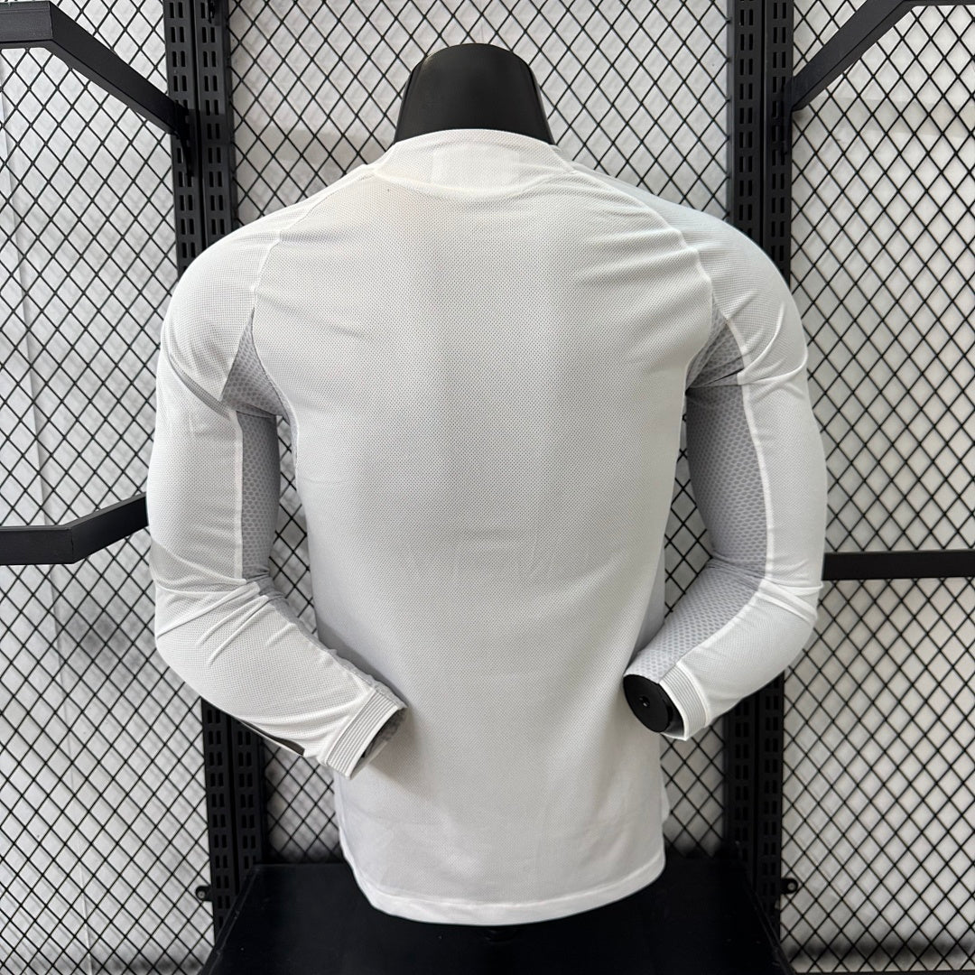 Real Madrid 25/26 Home Football Shirt