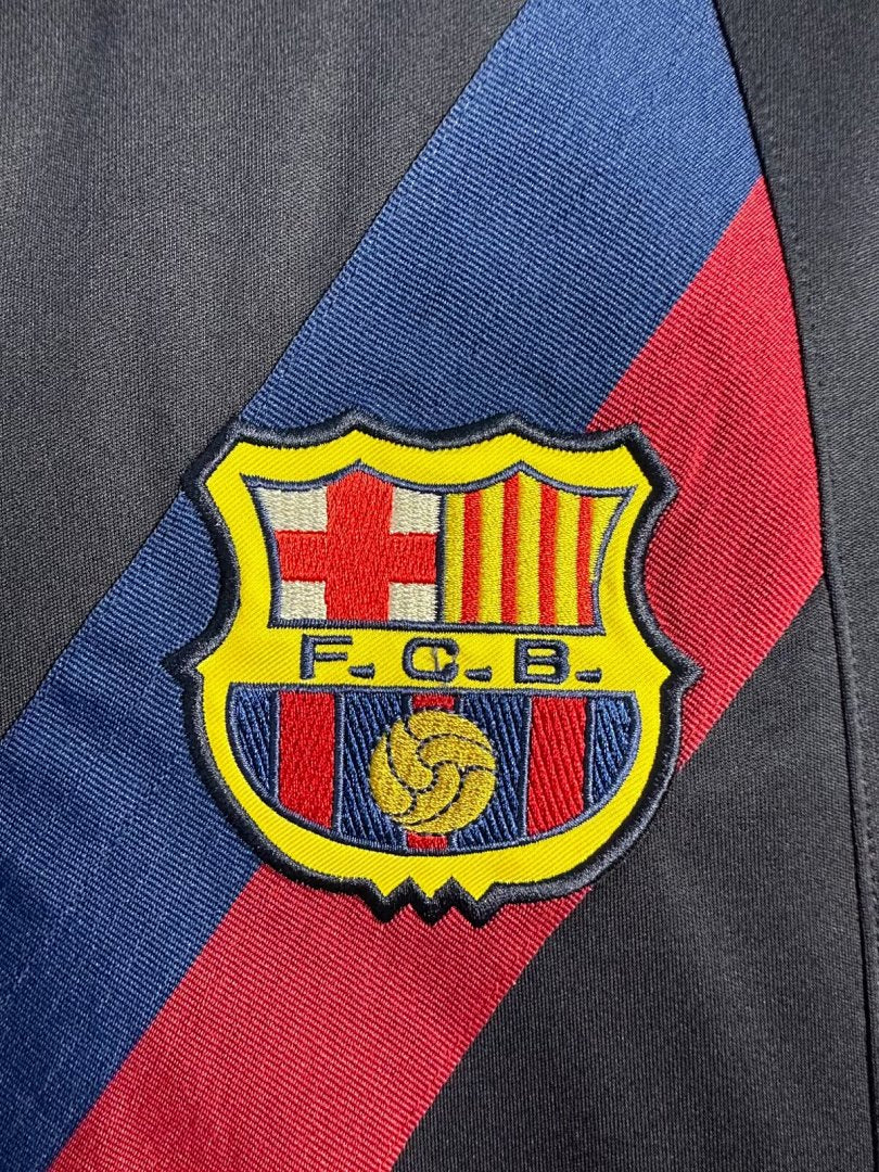 Barcelona 02/03 Third Football Shirt