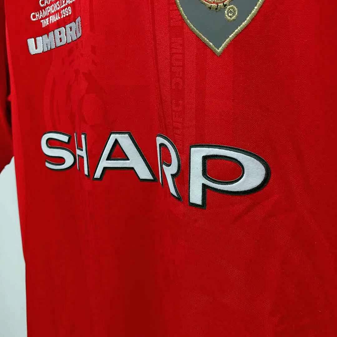 Manchester United 99/00 Home Football Shirt