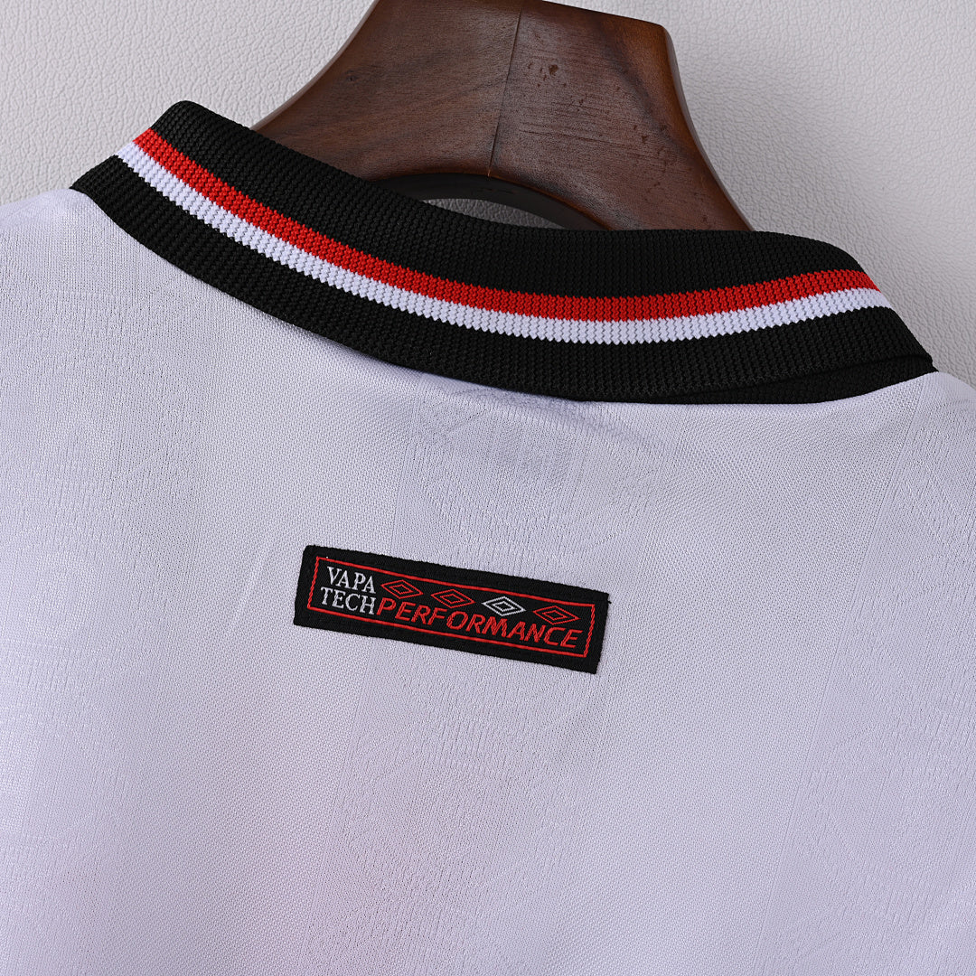 Manchester United 98/99 Away Football Shirt
