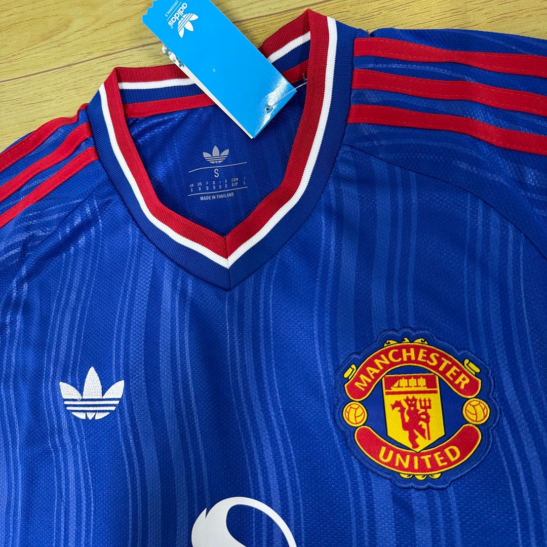 Manchester United 26/27 Away Football Shirt