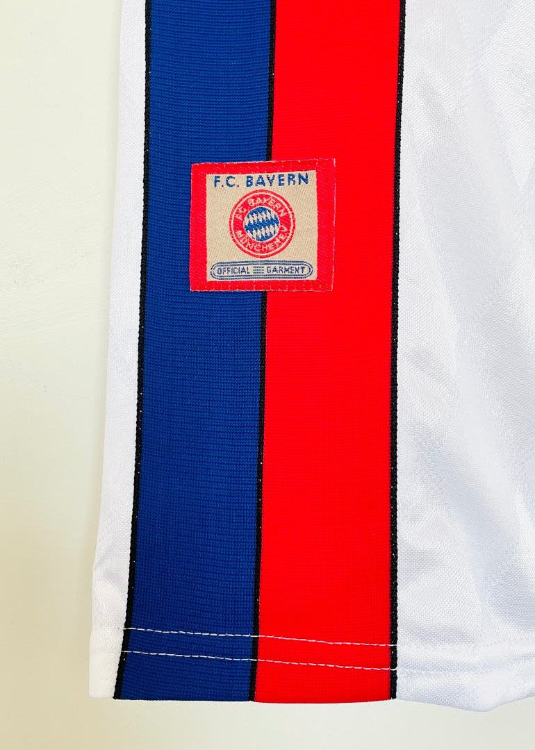 Bayern Munich 97/98 Away Football Shirt