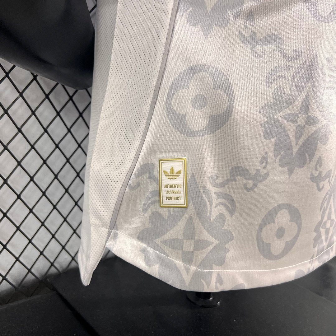 Real Madrid 25/26 Special Edition Football Shirt