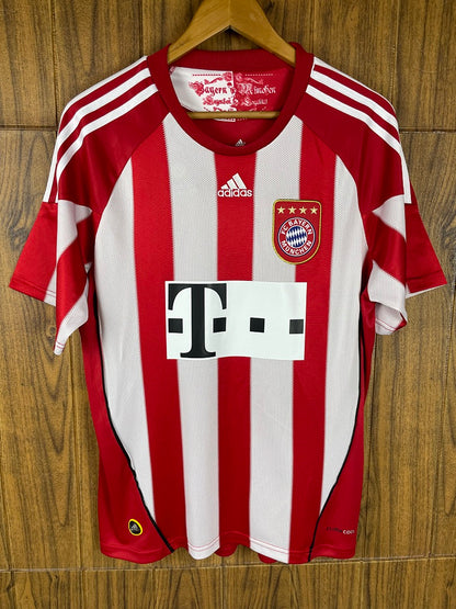Bayern Munich 2010 Home Football Shirt