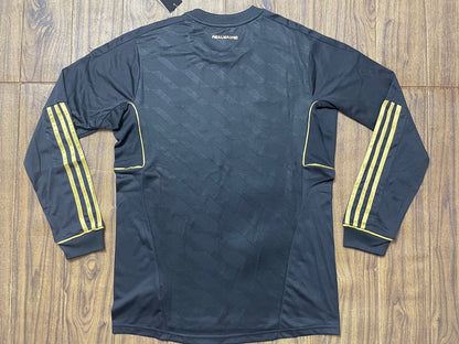 Real Madrid 11/12 Long Sleeve Football Shirt