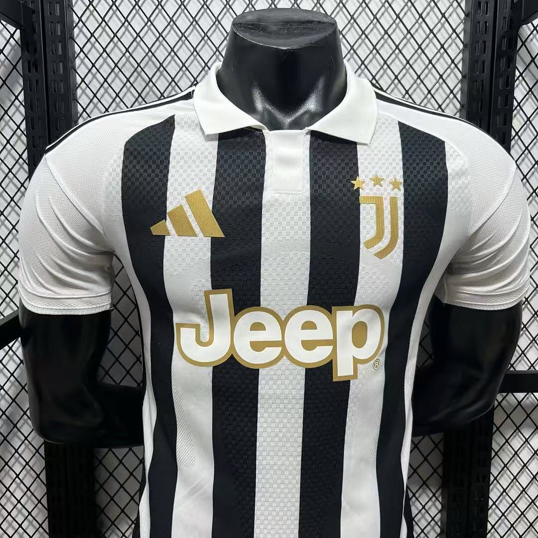 Juventus 26/27 Home Football Shirt