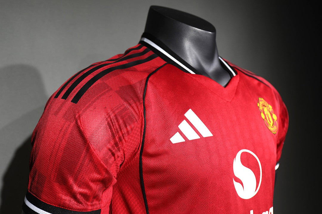 Manchester United 25/26 Home Player Version Football Shirt