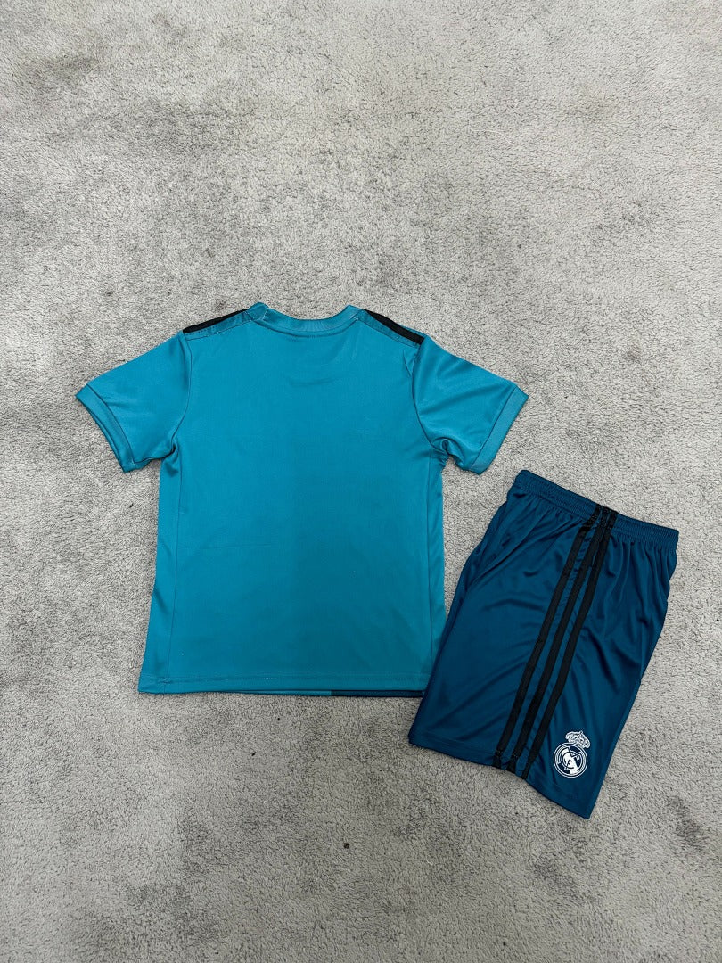 Kids Retro Real Madrid 17/18 Away Football Shirt