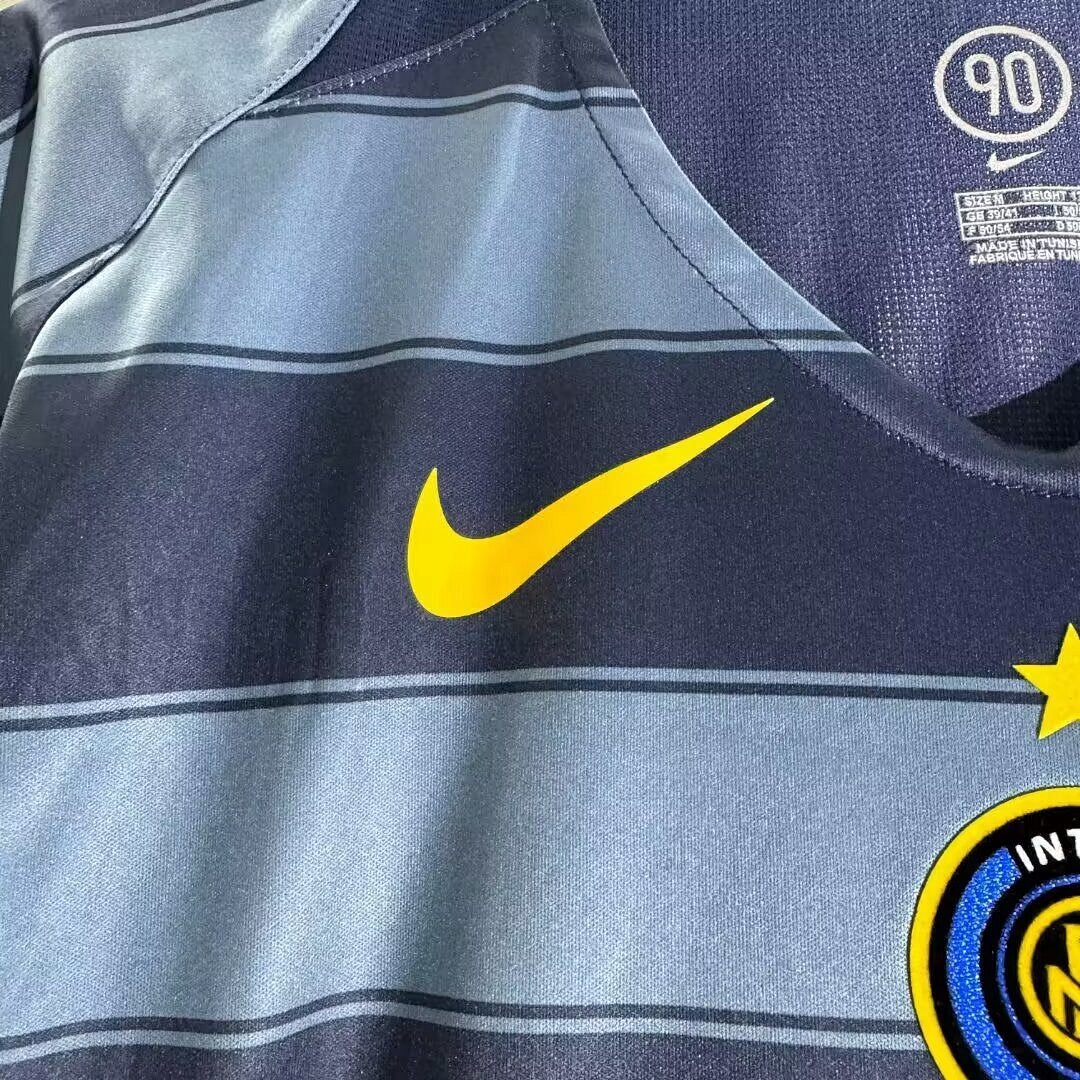 Inter Milan 04/05 Third Football Shirt