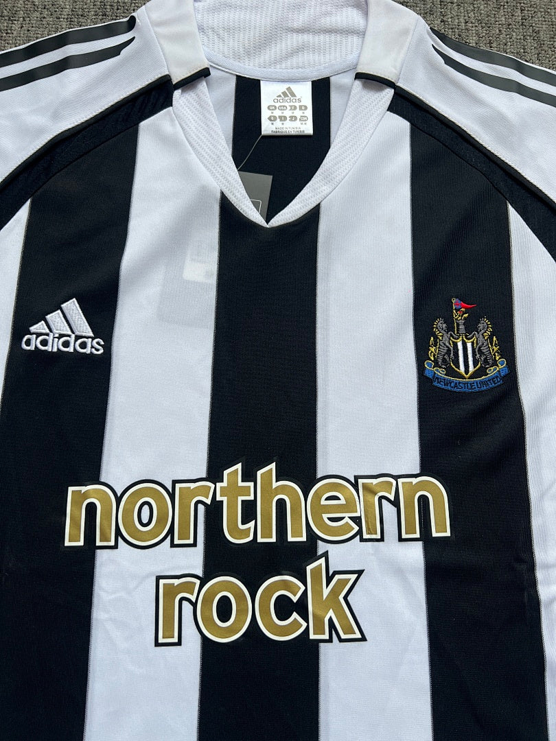 Newcastle United 05/06 Home Football Shirt