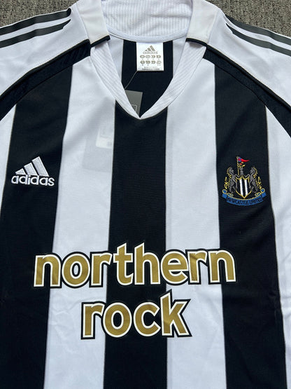Newcastle United 05/06 Home Football Shirt