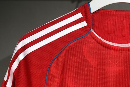 Retro Liverpool 25/26 Special Edition Football Shirt