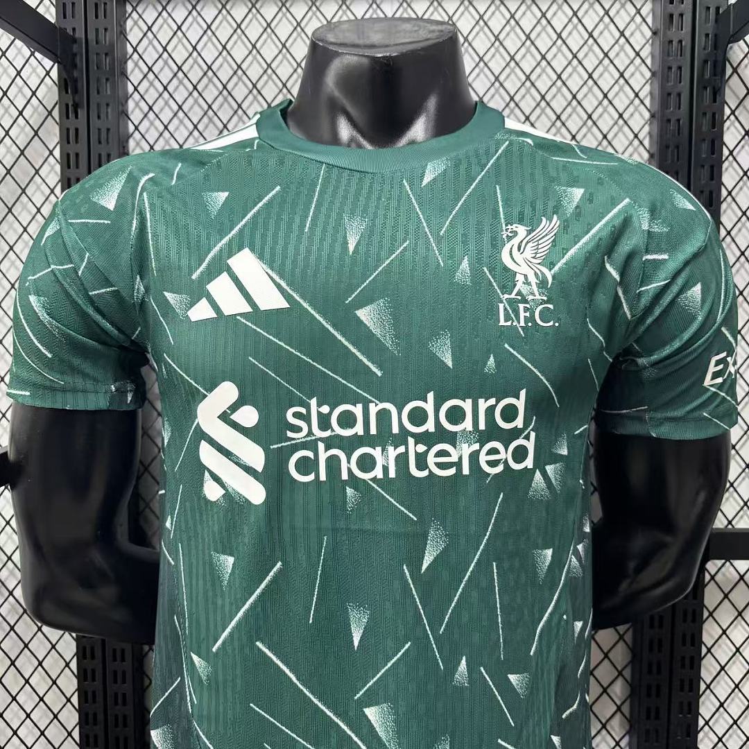 Liverpool 26/27 Goalkeeper Football Shirt
